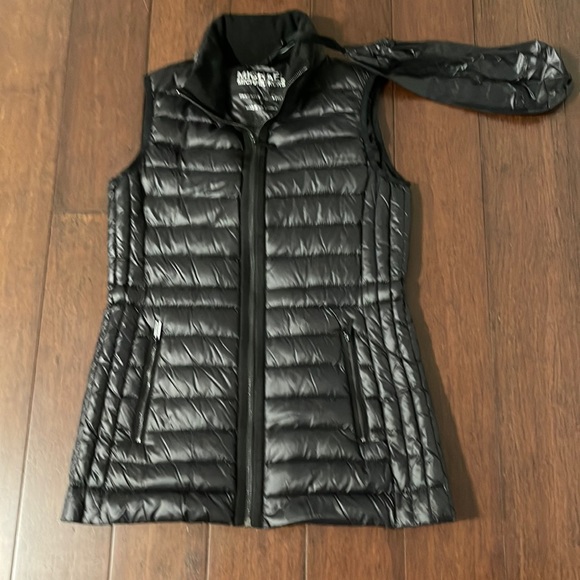 Michael Kors puffer quilted black vest coat - Picture 1 of 10